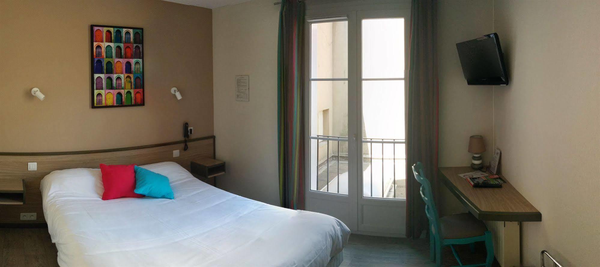 Contact Hotel - Hotel Le Lion D'Or ランバル エクステリア 写真